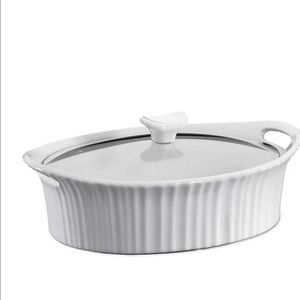 Corningware white 1.5 quart oval casserole with glass lid